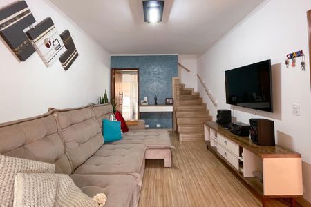 Casa à venda com 125m², 2 quartos e 2 vagas Casa à venda com 125m², 2 quartos e 2 vagasSala