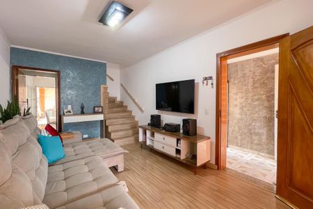 Casa à venda com 125m², 2 quartos e 2 vagas Casa à venda com 125m², 2 quartos e 2 vagasSala