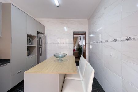 Casa à venda com 125m², 2 quartos e 2 vagas Casa à venda com 125m², 2 quartos e 2 vagasCozinha