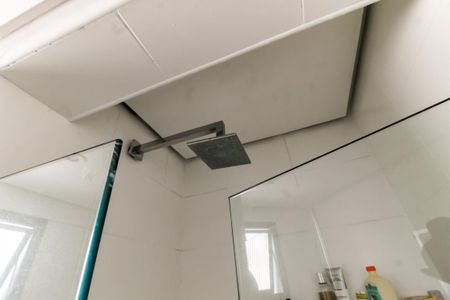 Apartamento à venda com 176m², 3 quartos e 3 vagasBanheiro da Suíte 2 - chuveiro