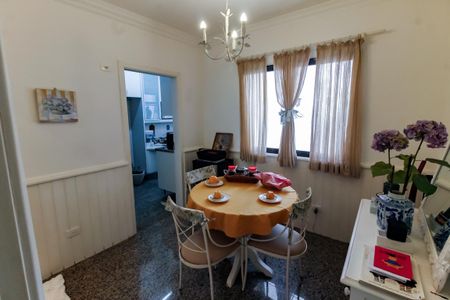 Apartamento à venda com 176m², 3 quartos e 3 vagasCopa