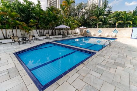 Apartamento à venda com 176m², 3 quartos e 3 vagasÁrea comum - Piscina