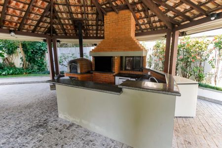 Apartamento à venda com 176m², 3 quartos e 3 vagasÁrea comum - Churrasqueira