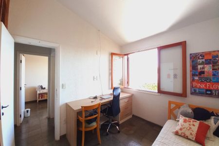 Casa de condomínio para alugar com 398m², 4 quartos e 2 vagas Casa de condomínio para alugar com 398m², 4 quartos e 2 vagasQuarto 2