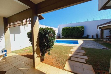 Casa de condomínio para alugar com 398m², 4 quartos e 2 vagas Casa de condomínio para alugar com 398m², 4 quartos e 2 vagasVista da Varanda