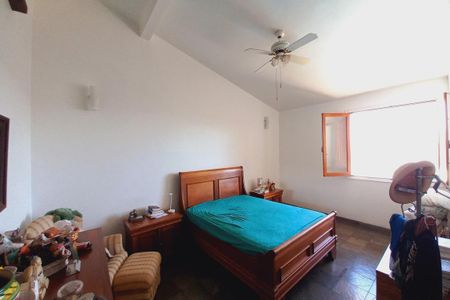 Casa de condomínio para alugar com 398m², 4 quartos e 2 vagas Casa de condomínio para alugar com 398m², 4 quartos e 2 vagasSuíte