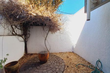 Casa de condomínio para alugar com 398m², 4 quartos e 2 vagas Casa de condomínio para alugar com 398m², 4 quartos e 2 vagasVista da sala