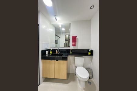 Studio à venda com 26m², 1 quarto e sem vaga Studio à venda com 26m², 1 quarto e sem vagaBanheiro