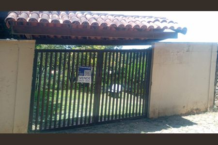 Casa de condomínio à venda com 600m², 5 quartos e 5 vagas Casa de condomínio à venda com 600m², 5 quartos e 5 vagasFachada e placa