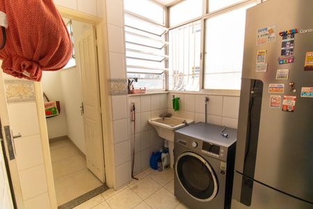 Apartamento à venda com 70m², 2 quartos e sem vagaCozinha e Área de Serviço