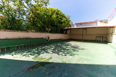 Apartamento à venda com 70m², 2 quartos e sem vagaÁrea comum