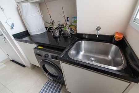 Apartamento à venda com 105m², 2 quartos e 2 vagas Apartamento à venda com 105m², 2 quartos e 2 vagasÁrea de serviço