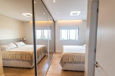 Apartamento à venda com 105m², 2 quartos e 2 vagas Apartamento à venda com 105m², 2 quartos e 2 vagasSuíte