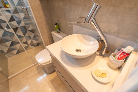 Apartamento à venda com 105m², 2 quartos e 2 vagas Apartamento à venda com 105m², 2 quartos e 2 vagasBanheiro