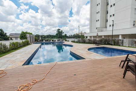 Apartamento à venda com 105m², 2 quartos e 2 vagas Apartamento à venda com 105m², 2 quartos e 2 vagasÁrea Comum - Piscina