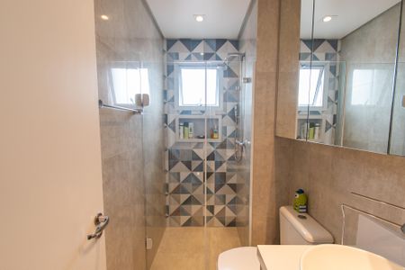 Apartamento à venda com 105m², 2 quartos e 2 vagas Apartamento à venda com 105m², 2 quartos e 2 vagasBanheiro