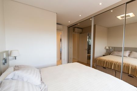 Apartamento à venda com 105m², 2 quartos e 2 vagas Apartamento à venda com 105m², 2 quartos e 2 vagasSuíte