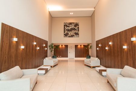 Apartamento à venda com 105m², 2 quartos e 2 vagas Apartamento à venda com 105m², 2 quartos e 2 vagasHall social