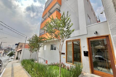 Apartamento à venda com 33m², 2 quartos e sem vaga Apartamento à venda com 33m², 2 quartos e sem vagaFachada