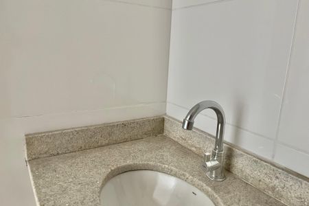 Apartamento à venda com 33m², 2 quartos e sem vaga Apartamento à venda com 33m², 2 quartos e sem vagaBanheiro