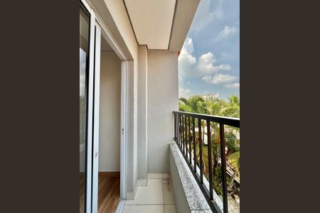 Apartamento à venda com 33m², 2 quartos e sem vaga Apartamento à venda com 33m², 2 quartos e sem vagaVaranda