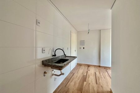 Apartamento à venda com 33m², 2 quartos e sem vaga Apartamento à venda com 33m², 2 quartos e sem vagaCozinha