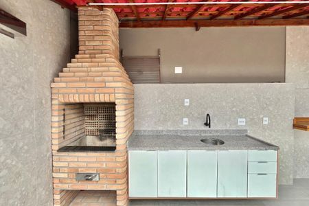 Apartamento à venda com 33m², 2 quartos e sem vaga Apartamento à venda com 33m², 2 quartos e sem vagaÁrea comum - Churrasqueira