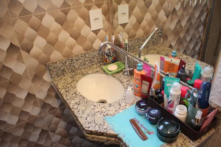 Casa à venda com 180m², 3 quartos e 1 vagaBanheiro da Suíte