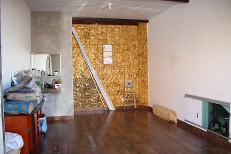 Casa à venda com 180m², 3 quartos e 1 vagaGaragem