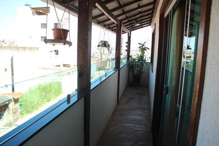 Casa à venda com 180m², 3 quartos e 1 vagaVaranda 