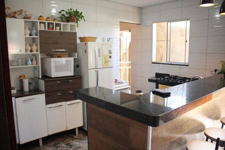 Casa à venda com 180m², 3 quartos e 1 vagaCozinha