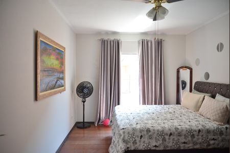 Casa à venda com 356m², 5 quartos e 4 vagasSuíte 4