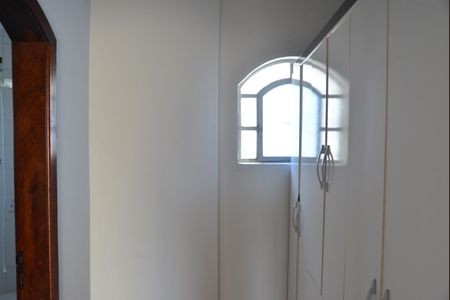 Casa à venda com 356m², 5 quartos e 4 vagasCloset da suíte 2