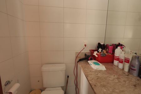 Apartamento à venda com 176m², 4 quartos e 3 vagasBanheiro da Suíte 3