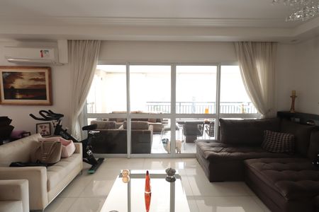 Apartamento à venda com 176m², 4 quartos e 3 vagasSala