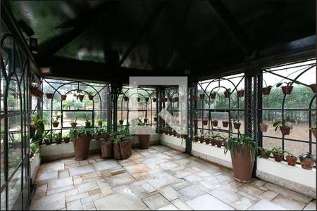 Apartamento à venda com 176m², 4 quartos e 3 vagas Apartamento à venda com 176m², 4 quartos e 3 vagasÁrea comum