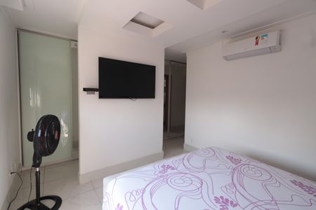 Apartamento à venda com 176m², 4 quartos e 3 vagasQuarto 2 - Suíte