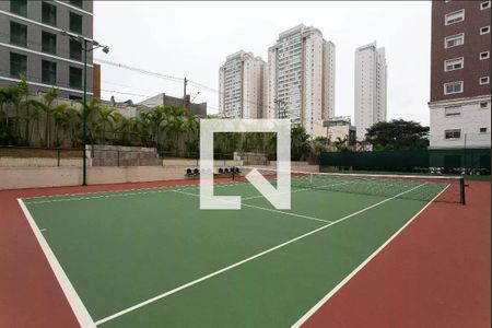 Apartamento à venda com 176m², 4 quartos e 3 vagas Apartamento à venda com 176m², 4 quartos e 3 vagasQuadra Esportiva