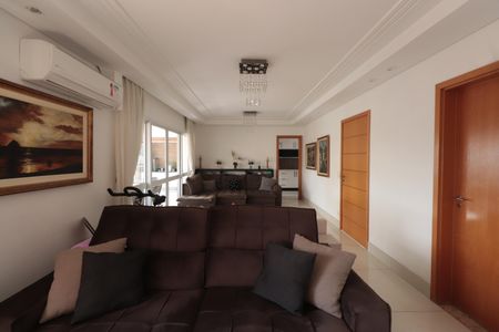 Apartamento à venda com 176m², 4 quartos e 3 vagasSala