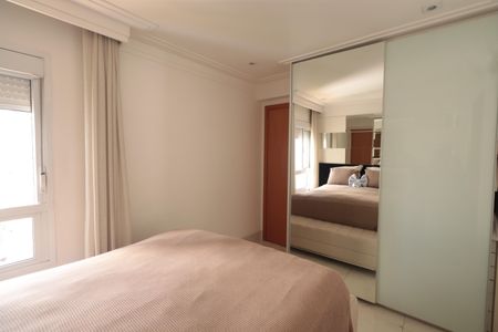 Apartamento à venda com 176m², 4 quartos e 3 vagasQuarto 3 - Suíte