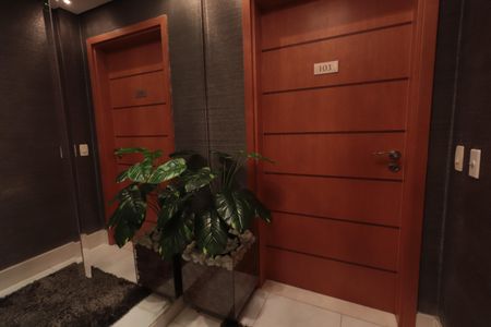 Apartamento à venda com 176m², 4 quartos e 3 vagasHall de entrada