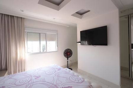 Apartamento à venda com 176m², 4 quartos e 3 vagasQuarto 2 - Suíte