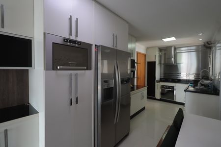 Apartamento à venda com 176m², 4 quartos e 3 vagasCozinha
