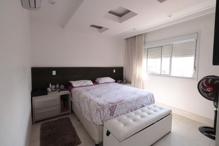 Apartamento à venda com 176m², 4 quartos e 3 vagasQuarto 2 - Suíte
