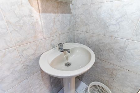 Casa à venda com 200m², 2 quartos e 2 vagas Casa à venda com 200m², 2 quartos e 2 vagasBanheiro da Área Externa