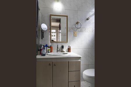 Apartamento à venda com 150m², 3 quartos e 1 vaga Apartamento à venda com 150m², 3 quartos e 1 vagaBanheiro da Suíte