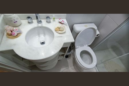 Apartamento à venda com 95m², 2 quartos e 2 vagas Apartamento à venda com 95m², 2 quartos e 2 vagasBanheiro Social