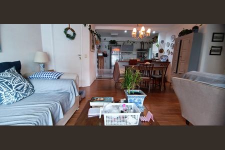 Apartamento à venda com 95m², 2 quartos e 2 vagas Apartamento à venda com 95m², 2 quartos e 2 vagasSala