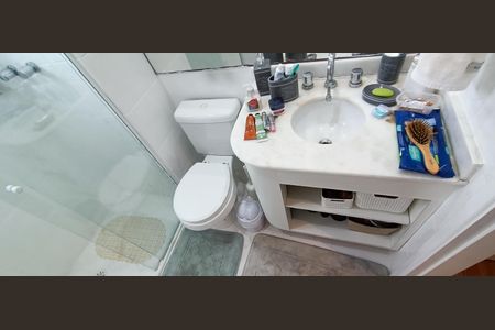 Apartamento à venda com 95m², 2 quartos e 2 vagas Apartamento à venda com 95m², 2 quartos e 2 vagasBanheiro da Suíte