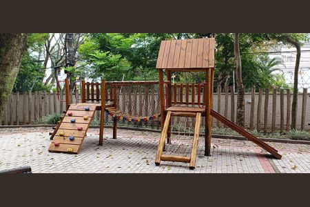 Apartamento à venda com 95m², 2 quartos e 2 vagas Apartamento à venda com 95m², 2 quartos e 2 vagasÁrea comum - Playground